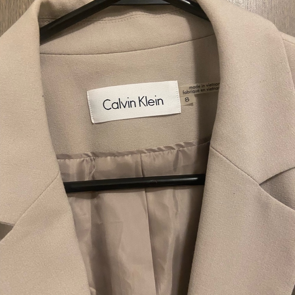Calvin Klein blazer with faux leather sleeves - Picture 2 of 5